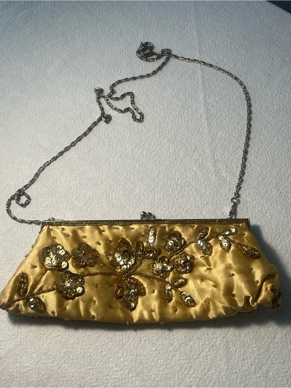 Bijoux Terner Gold Beaded Sequin Evening Clutch Kiss Lock Purse Chain Strap